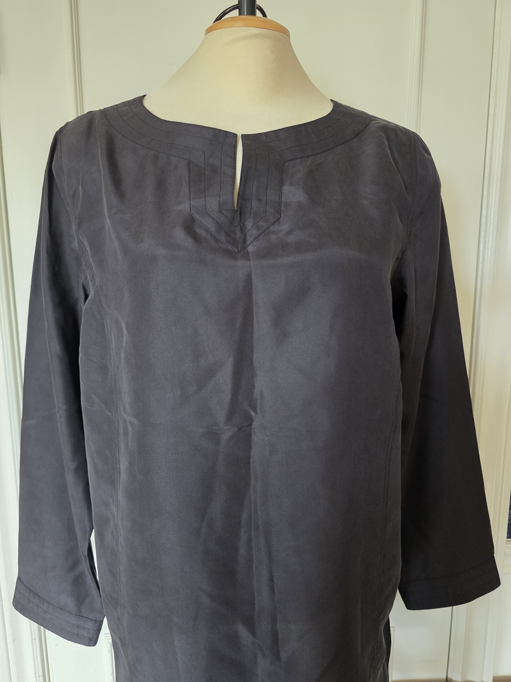 100% Silk Diane Gilman Black Tunic Blouse Med, Contemporary, Minimalist, Office